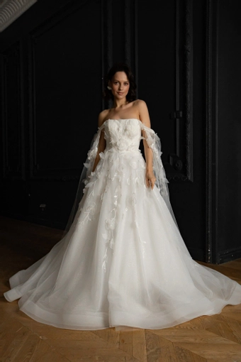 Olivia Bottega Chyanne #1 frontface vertical thumbnail