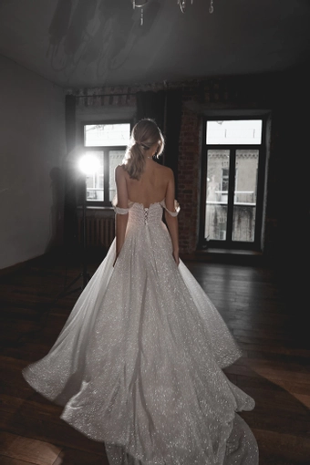 Olivia Bottega Coral #10 backface vertical thumbnail