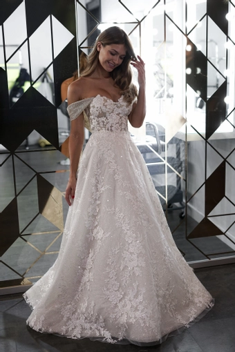 Divon Olivia Bottega #0 default frontface vertical thumbnail