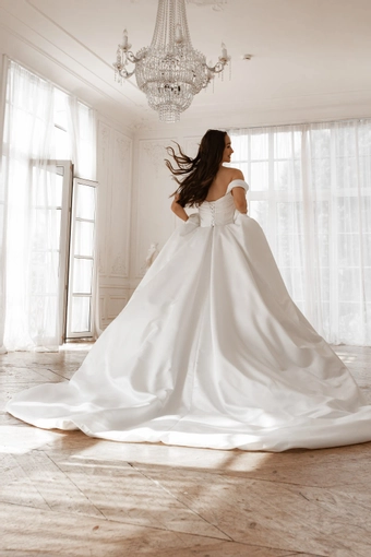 Olivia Bottega Dorothy #6 default backface vertical thumbnail