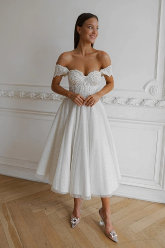 Olivia Bottega Elise #3 frontface vertical thumbnail