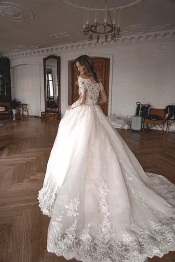 Olivia Bottega Elizabett Deco #7 default backface vertical thumbnail