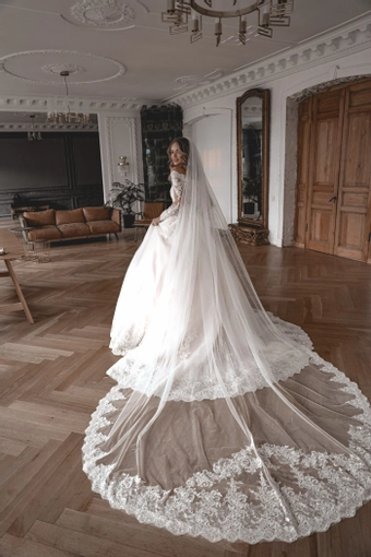 Olivia Bottega Elizabett Deco #11 backface vertical thumbnail