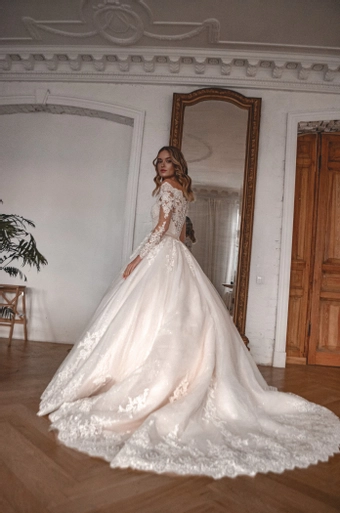 Olivia Bottega Elizabett Deco #10 backface vertical thumbnail