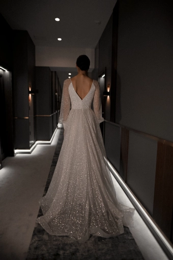 Olivia Bottega Ella #7 backface vertical thumbnail