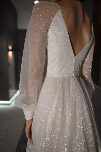 Olivia Bottega Ella #13 backface vertical cropped thumbnail