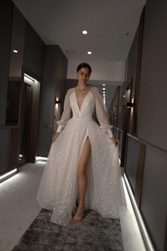 Olivia Bottega Ella #3 frontface vertical thumbnail