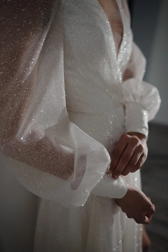 Olivia Bottega Ella #8 frontface vertical cropped thumbnail