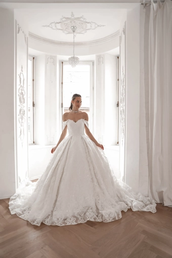 Olivia Bottega Elmi #1 frontface vertical thumbnail