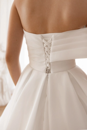 Olivia Bottega Enola #10 backface vertical cropped thumbnail