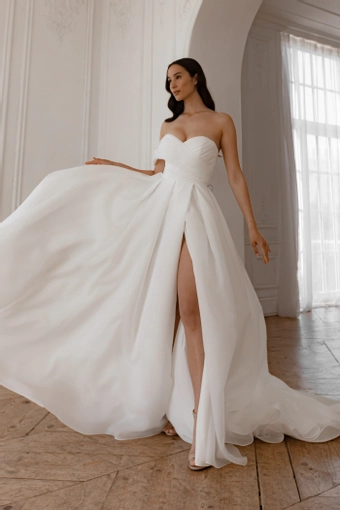 Olivia Bottega Enola #3 frontface vertical thumbnail