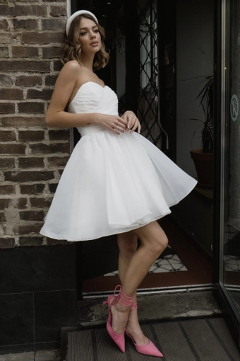 Olivia Bottega Fountana #3 frontface vertical thumbnail