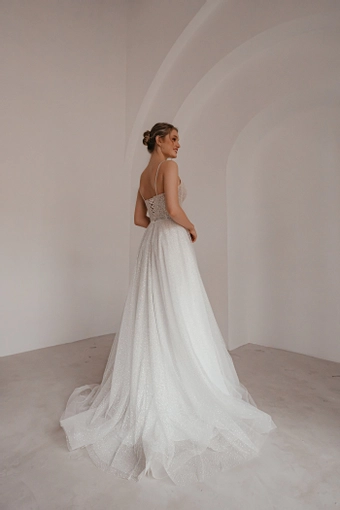 Olivia Bottega Freya #5 backface vertical thumbnail