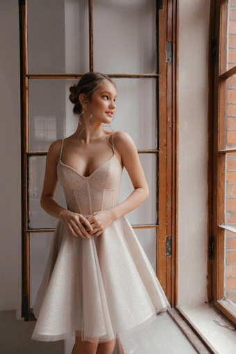 Olivia Bottega Freya #8 frontface vertical cropped thumbnail