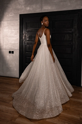 Olivia Bottega Heist #21 backface vertical thumbnail