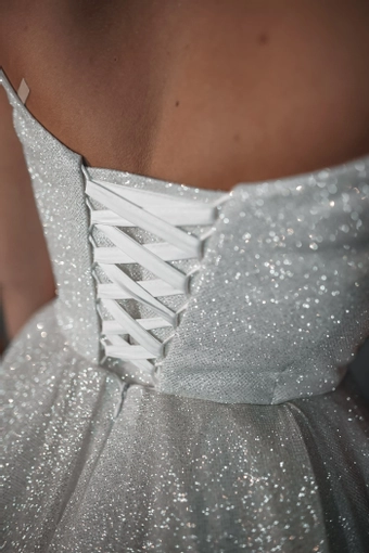 Olivia Bottega Heist #32 backface vertical cropped thumbnail