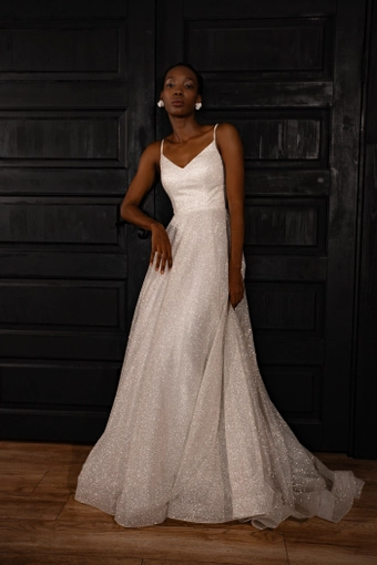 Olivia Bottega Heist #16 frontface vertical thumbnail