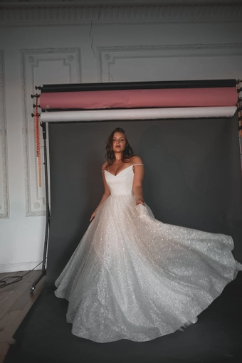 Olivia Bottega Heist #7 frontface vertical thumbnail