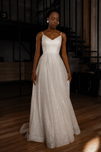 Olivia Bottega Heist #10 frontface vertical thumbnail