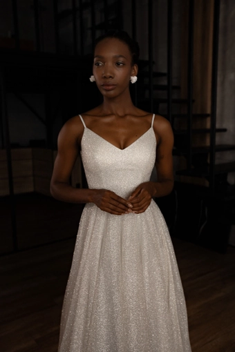 Olivia Bottega Heist #27 frontface vertical cropped thumbnail