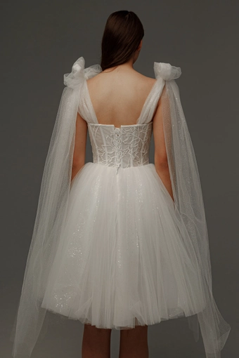 Olivia Bottega Helena #11 backface vertical thumbnail