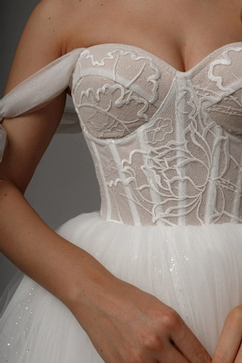 Olivia Bottega Helena Midi #4 frontface vertical cropped thumbnail