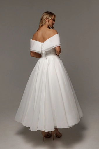 Olivia Bottega Hellebore #8 backface vertical thumbnail