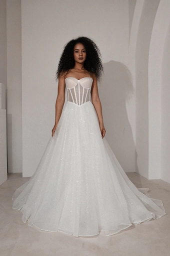 Olivia Bottega Hennie #5 frontface vertical thumbnail