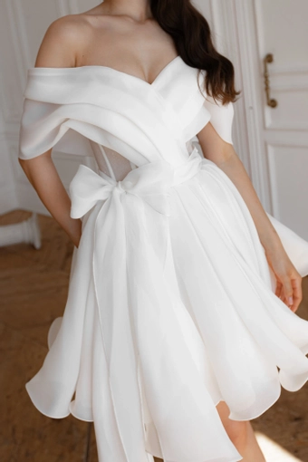 Olivia Bottega Inali #2 frontface vertical thumbnail