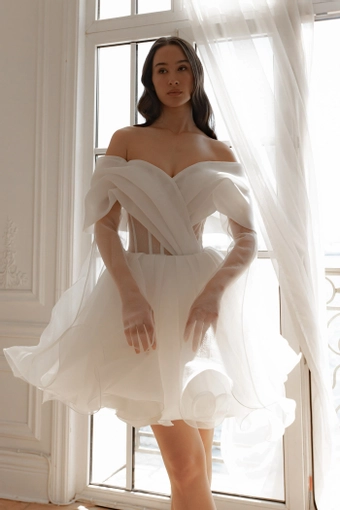 Olivia Bottega Inali #3 frontface vertical thumbnail