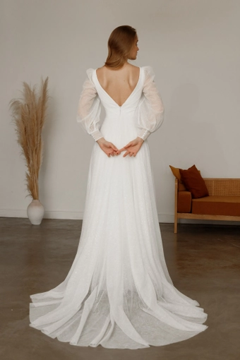 Olivia Bottega Inger #5 backface vertical thumbnail