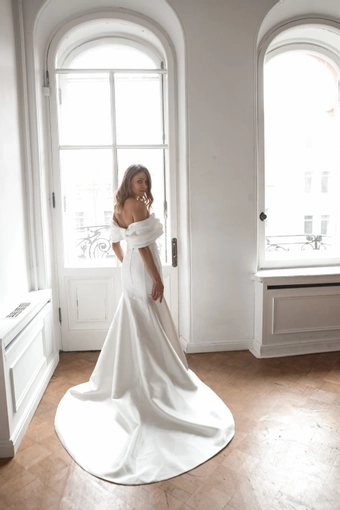 Olivia Bottega Jacqueline 2 in 1 #11 default backface vertical thumbnail