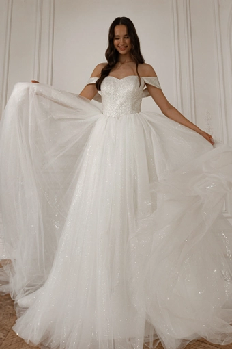 Olivia Bottega Jane #4 frontface vertical thumbnail