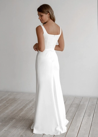 Olivia Bottega Jessica #11 default backface vertical thumbnail