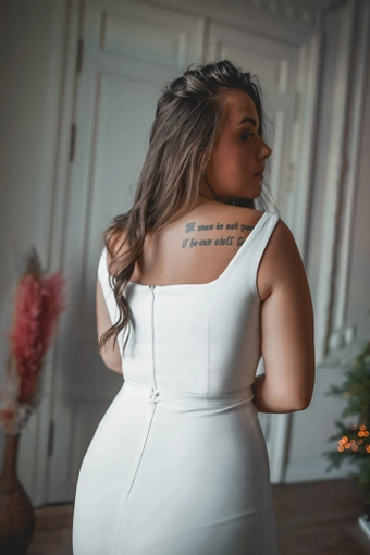 Olivia Bottega Jessica #20 backface vertical cropped thumbnail