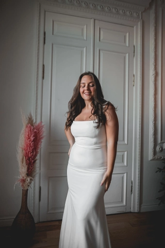 Olivia Bottega Jessica #16 frontface vertical cropped thumbnail