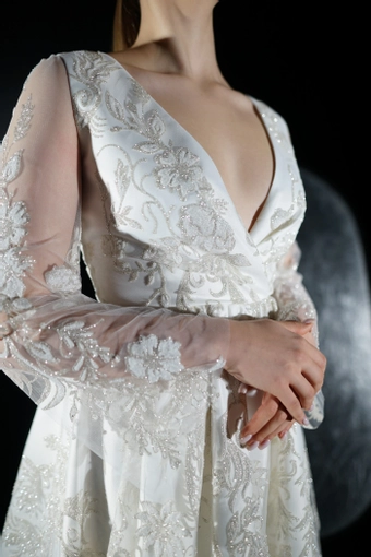 Olivia Bottega Kay #19 frontface vertical cropped thumbnail