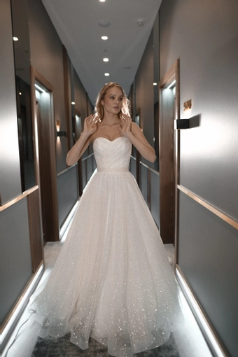 Olivia Bottega Kerstin #2 frontface vertical thumbnail