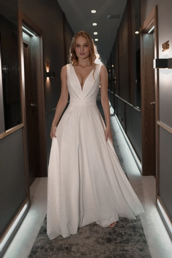 Olivia Bottega Kossy Glitter #0 default frontface vertical thumbnail