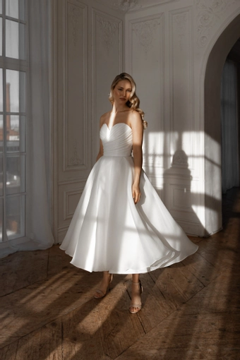 Olivia Bottega Lamia #5 frontface vertical thumbnail