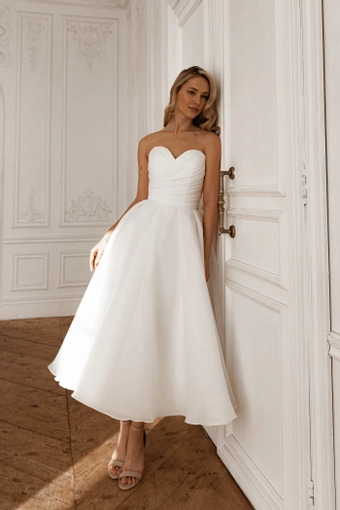 Olivia Bottega Lamia #1 frontface vertical thumbnail