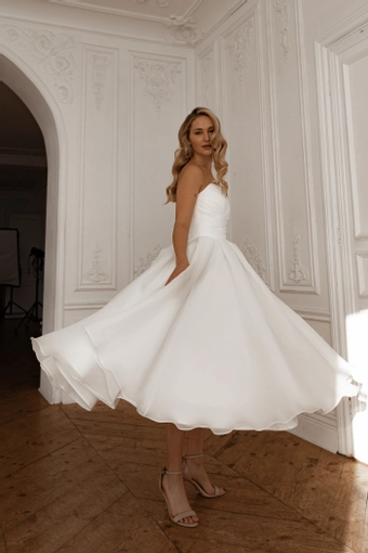 Olivia Bottega Lamia #2 frontface vertical thumbnail