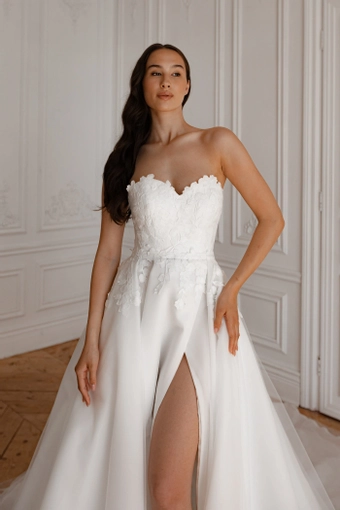 Olivia Bottega Lillian 2 in 1 #11 frontface vertical cropped thumbnail