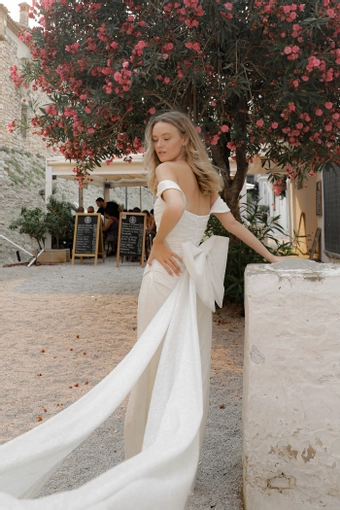 Olivia Bottega Lovisa #24 backface vertical cropped thumbnail