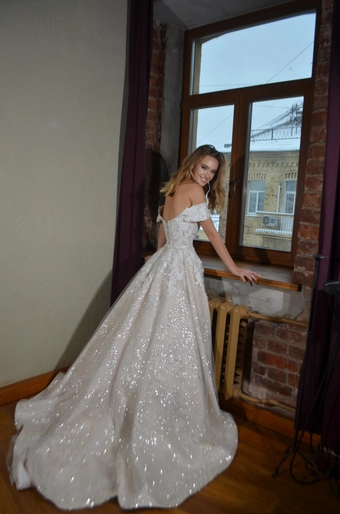 Olivia Bottega Lumy #6 default backface vertical thumbnail