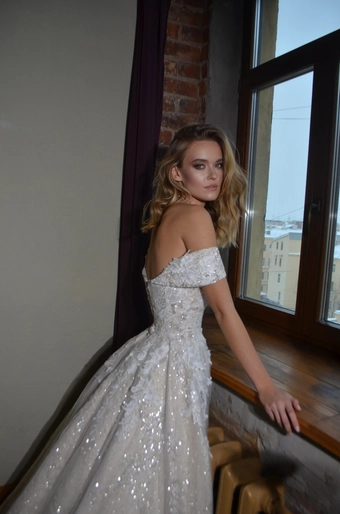 Olivia Bottega Lumy #9 vertical cropped thumbnail