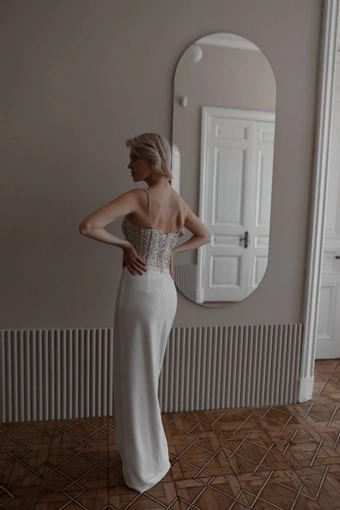 Olivia Bottega Madonna #8 default backface vertical thumbnail