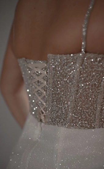 Olivia Bottega Madonna #19 backface vertical cropped thumbnail