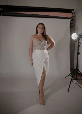 Olivia Bottega Madonna #1 frontface vertical thumbnail