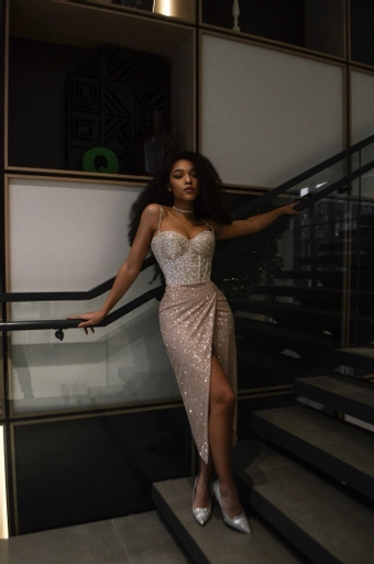 Olivia Bottega Madonna #6 frontface vertical thumbnail